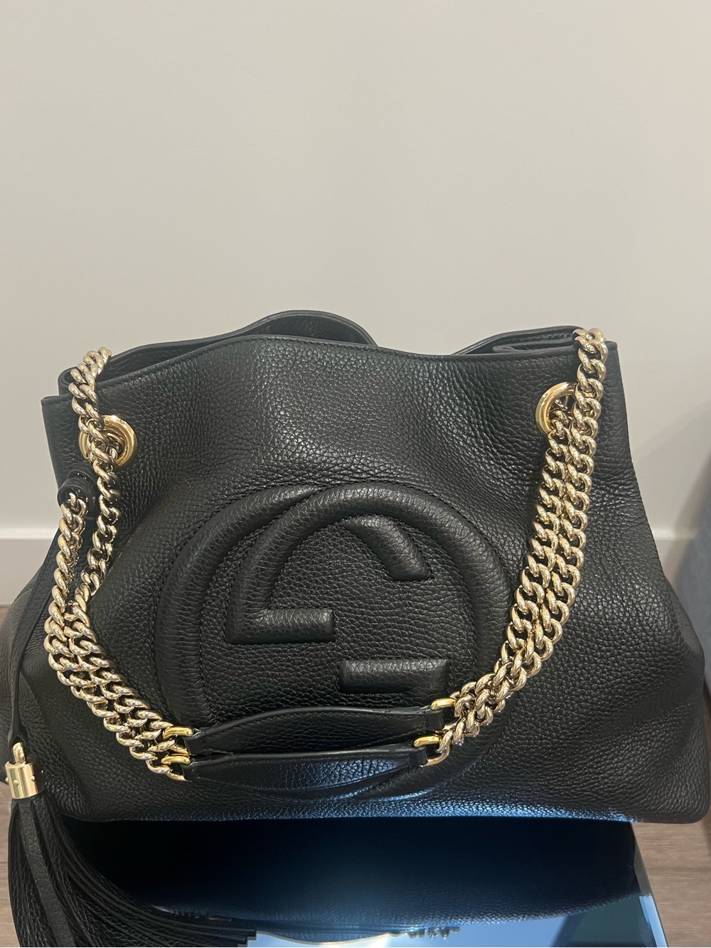 Gucci Black Pebbled Leather Shoulder Bag with Gold Chain